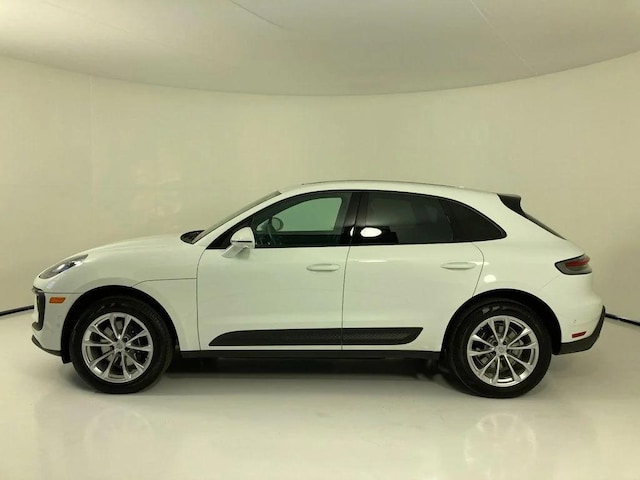 2022 Porsche Macan