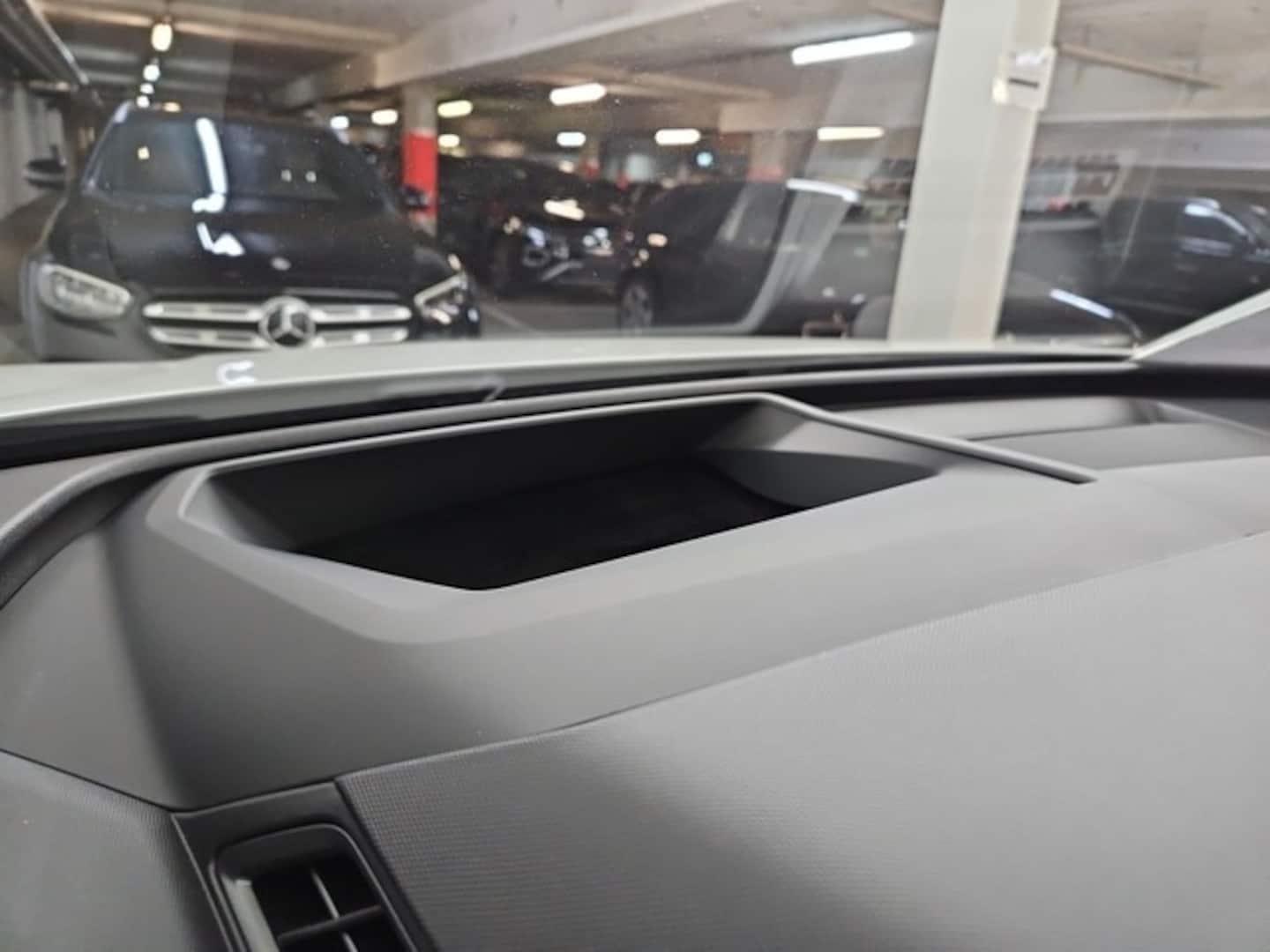 Bild über Audi Q4 Sportback e-tron 45 e-tron quattro - für weitere Informationen kontaktieren Sie den Audi Partner