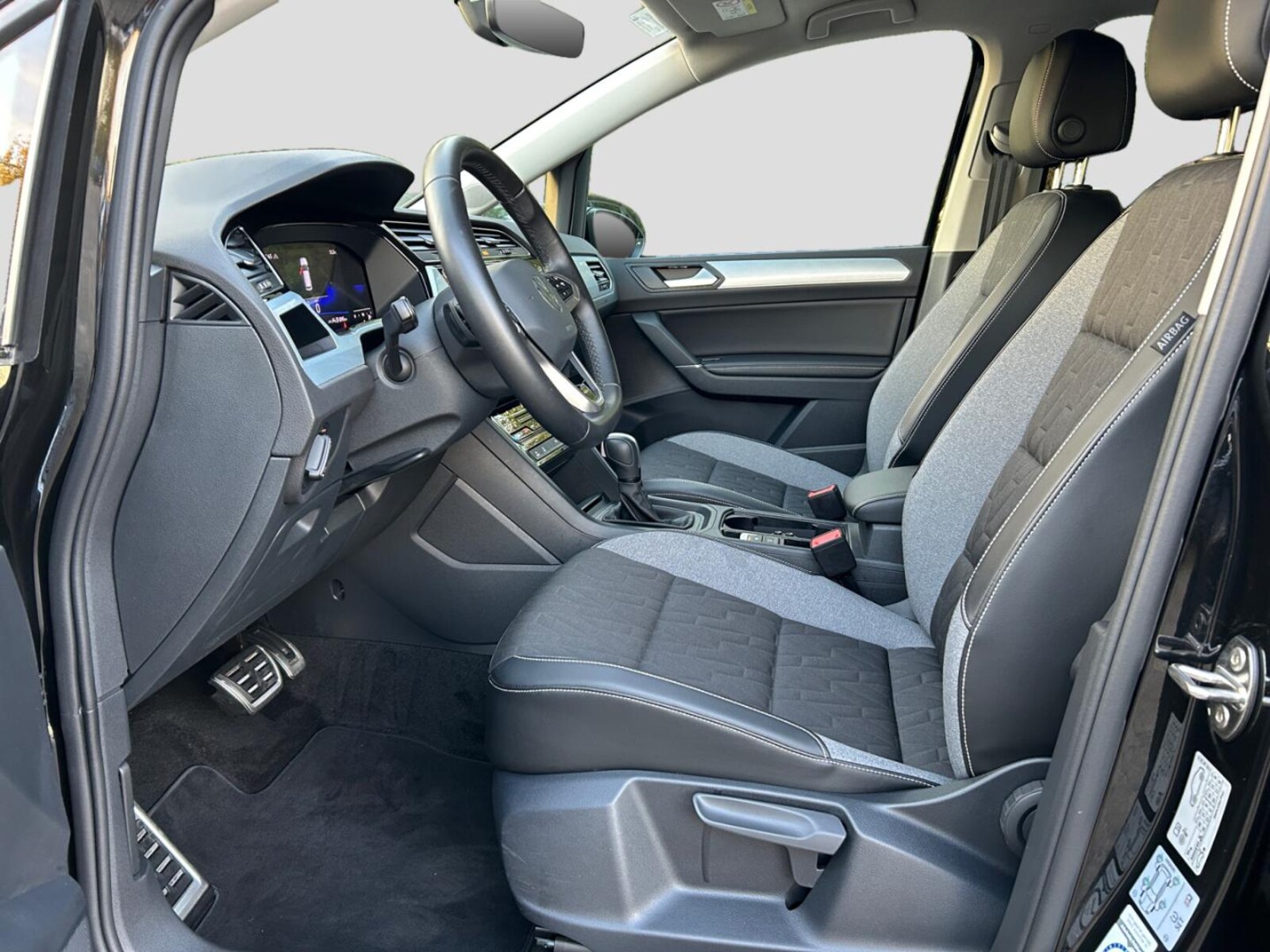 Volkswagen Touran – Bild 9