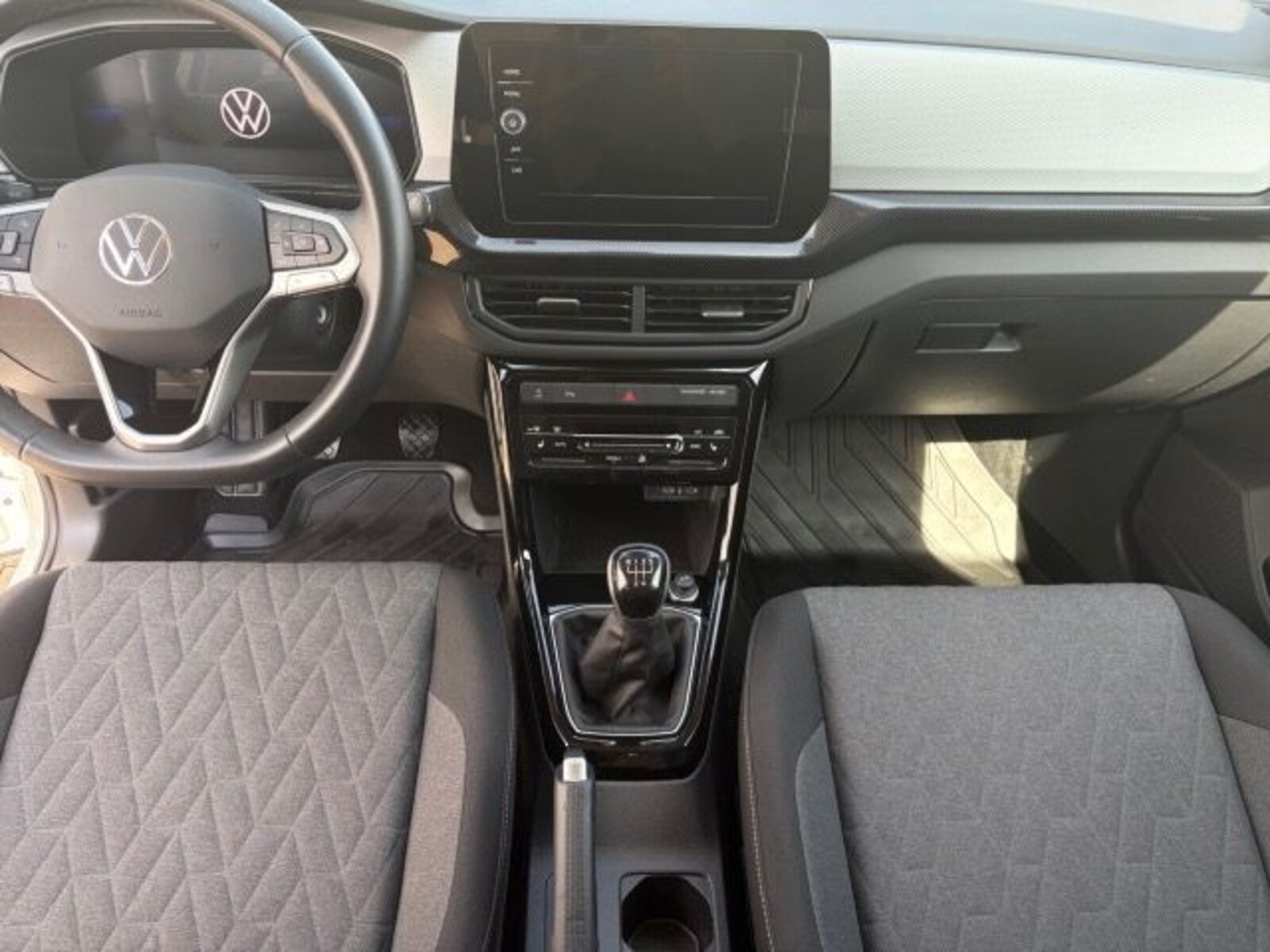Volkswagen T-Cross – Bild 8
