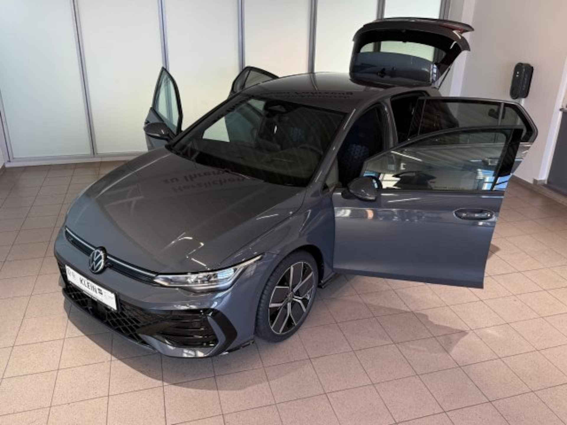 Volkswagen Golf R-Line