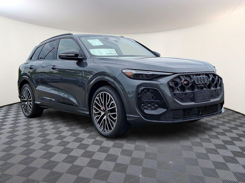 2026 Audi SQ5 Prestige quattro's photo
