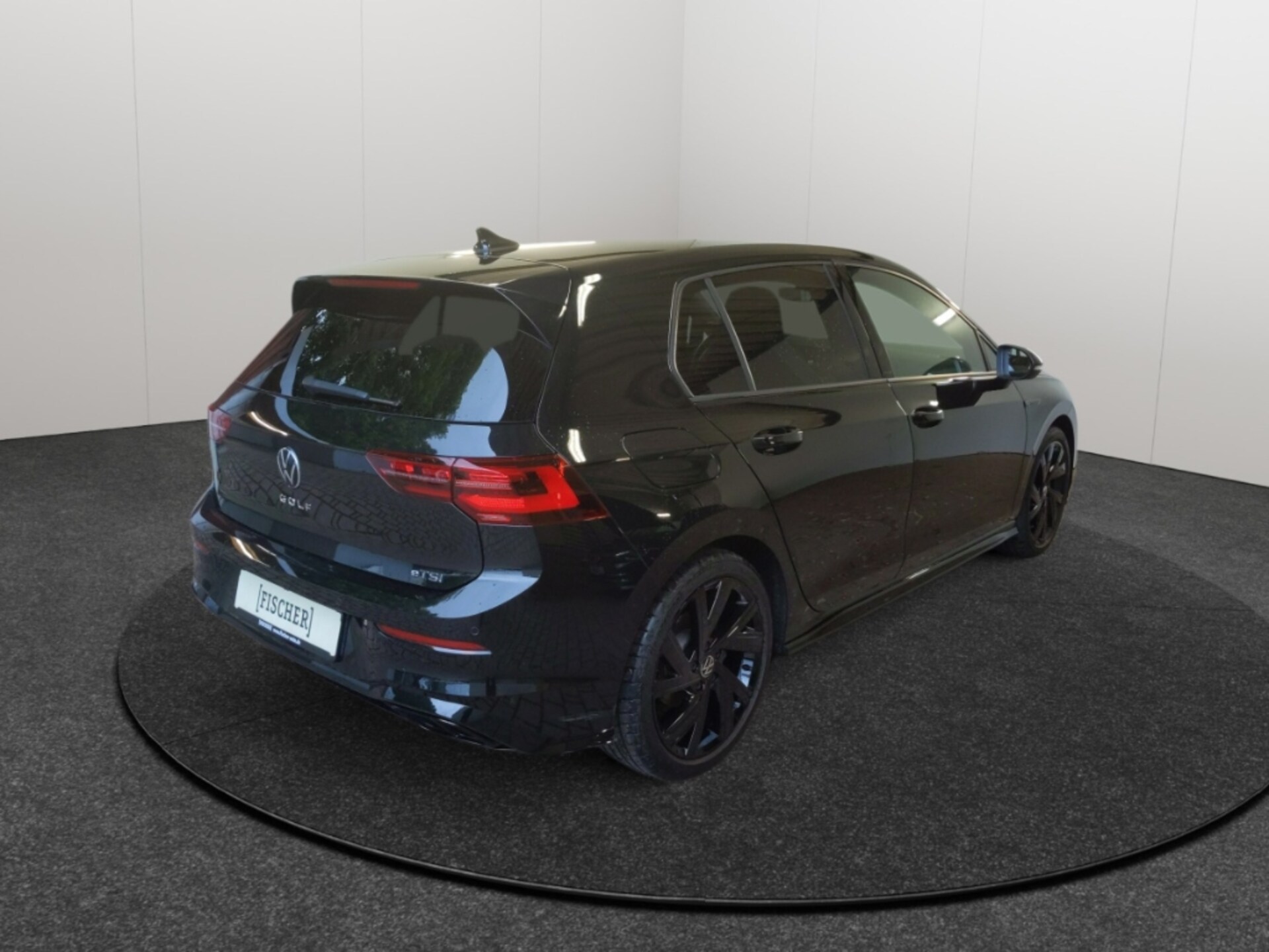 Volkswagen Golf R-Line