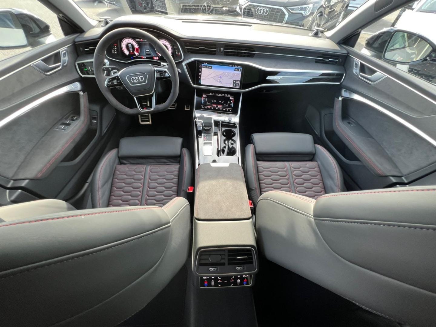 Bild über Audi RS 7 Sportback quattro tiptronic - für weitere Informationen kontaktieren Sie den Audi Partner