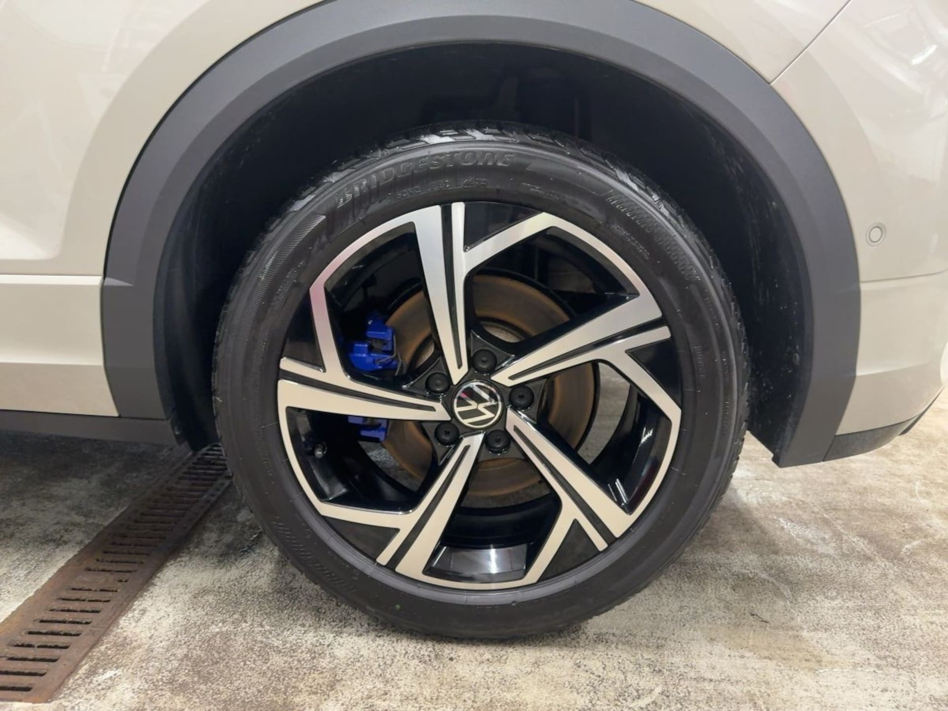 Volkswagen T-Roc R