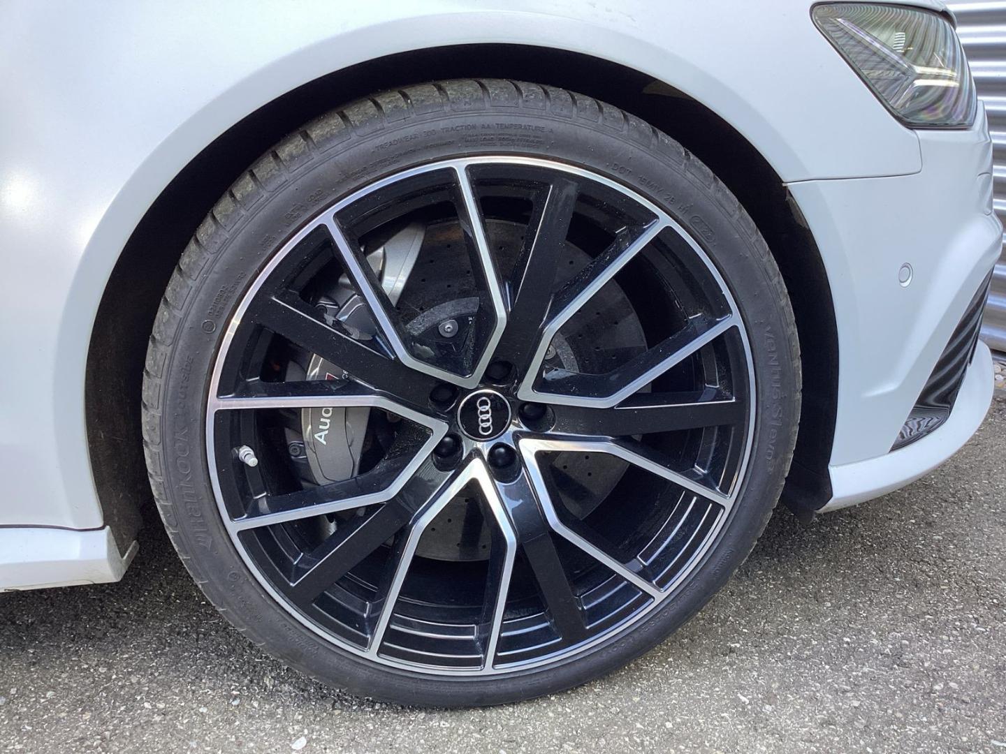 Image about Audi RS 6 Avant 4.0 TFSI quattro tiptronic