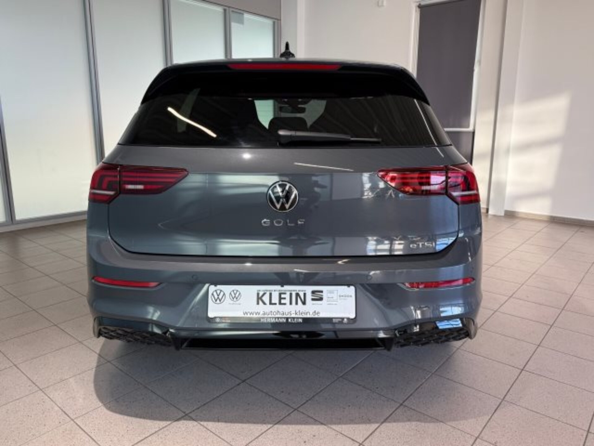 Volkswagen Golf R-Line