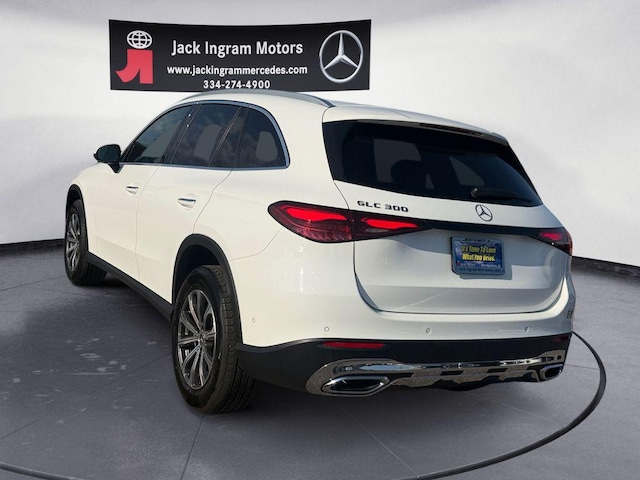 2024 Mercedes-Benz GLC 300
