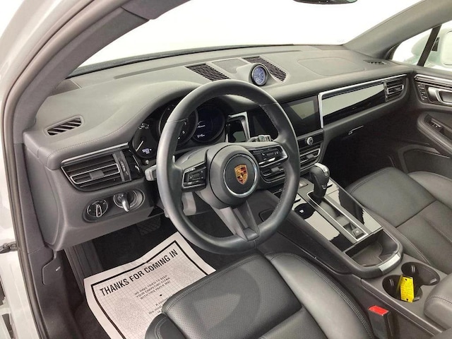 2022 Porsche Macan