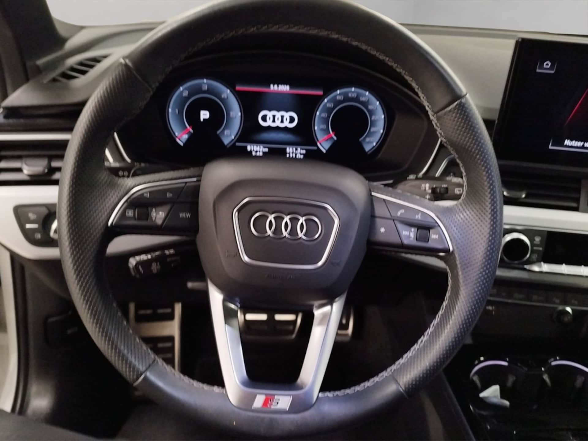 Audi A4 Avant S line