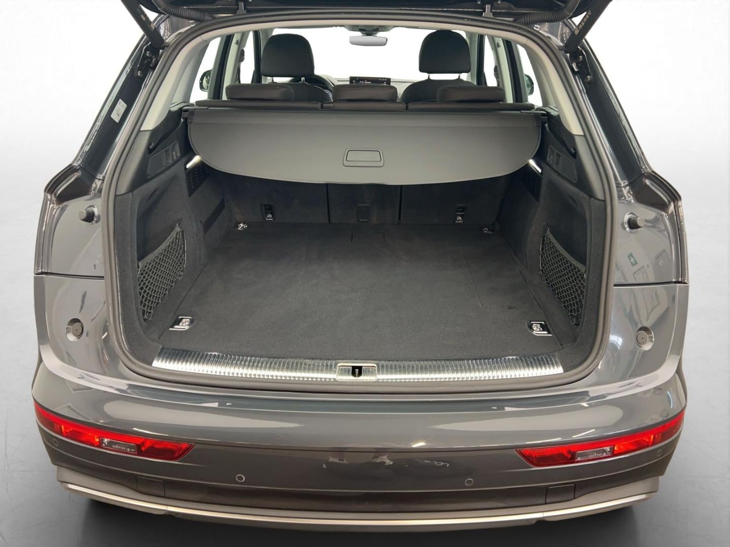 Bild über Audi Q5 TFSI e 50 TFSI e quattro S tronic - für weitere Informationen kontaktieren Sie den Audi Partner