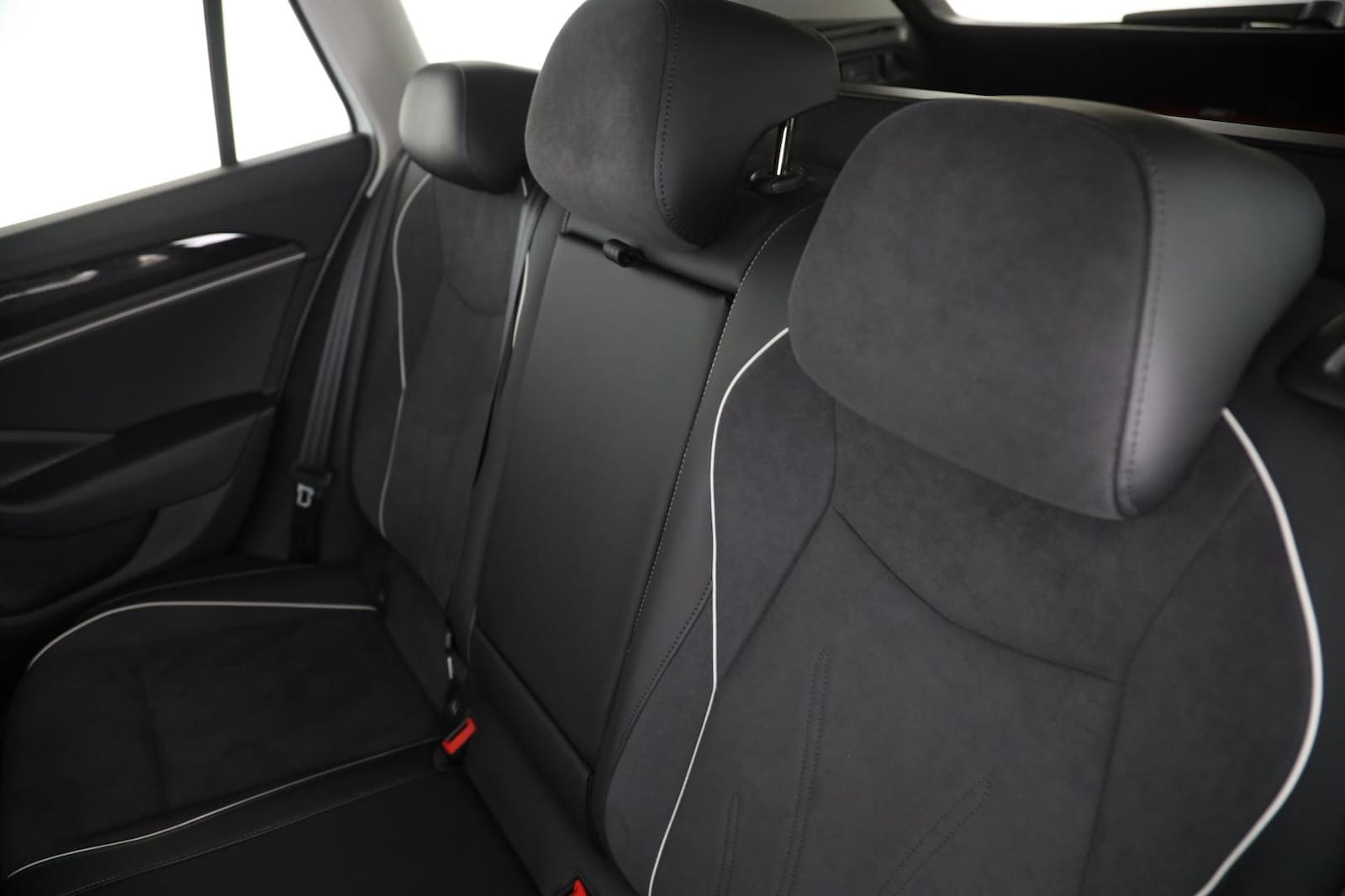 Volkswagen Passat – Bild 13