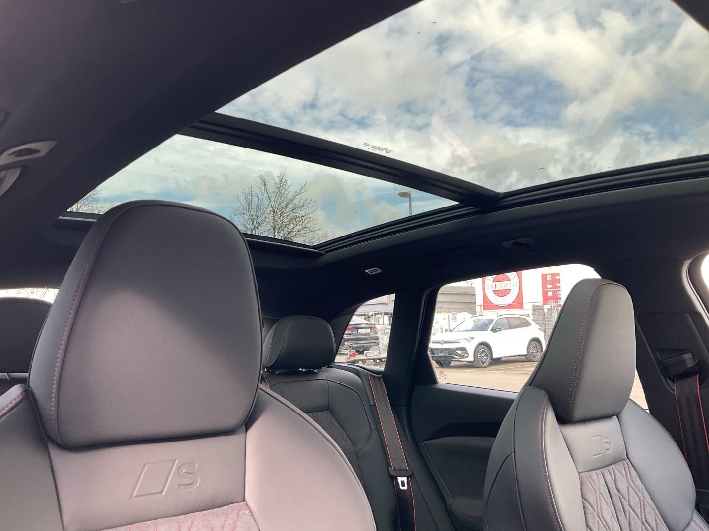 Bild über Audi Q5 SUV e-hybrid e-hybrid quattro 270 kW S tronic - für weitere Informationen kontaktieren Sie den Audi Partner