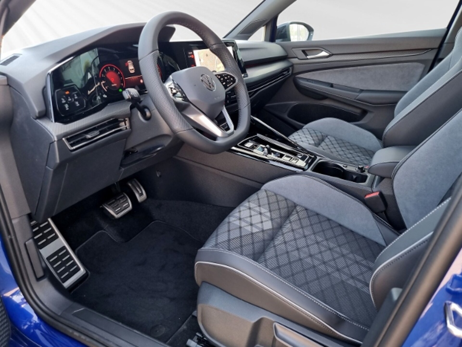 Volkswagen Golf R-Line