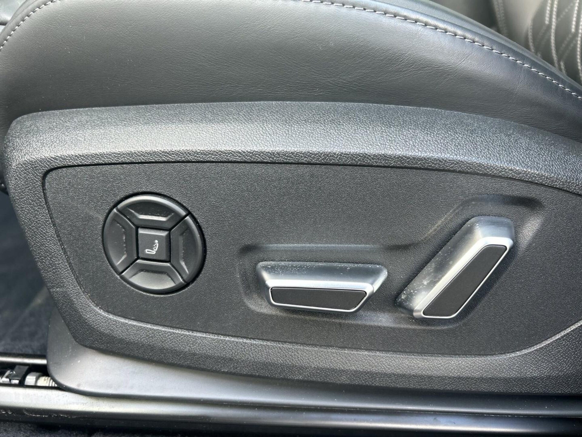 Audi Q6 SUV e-tron