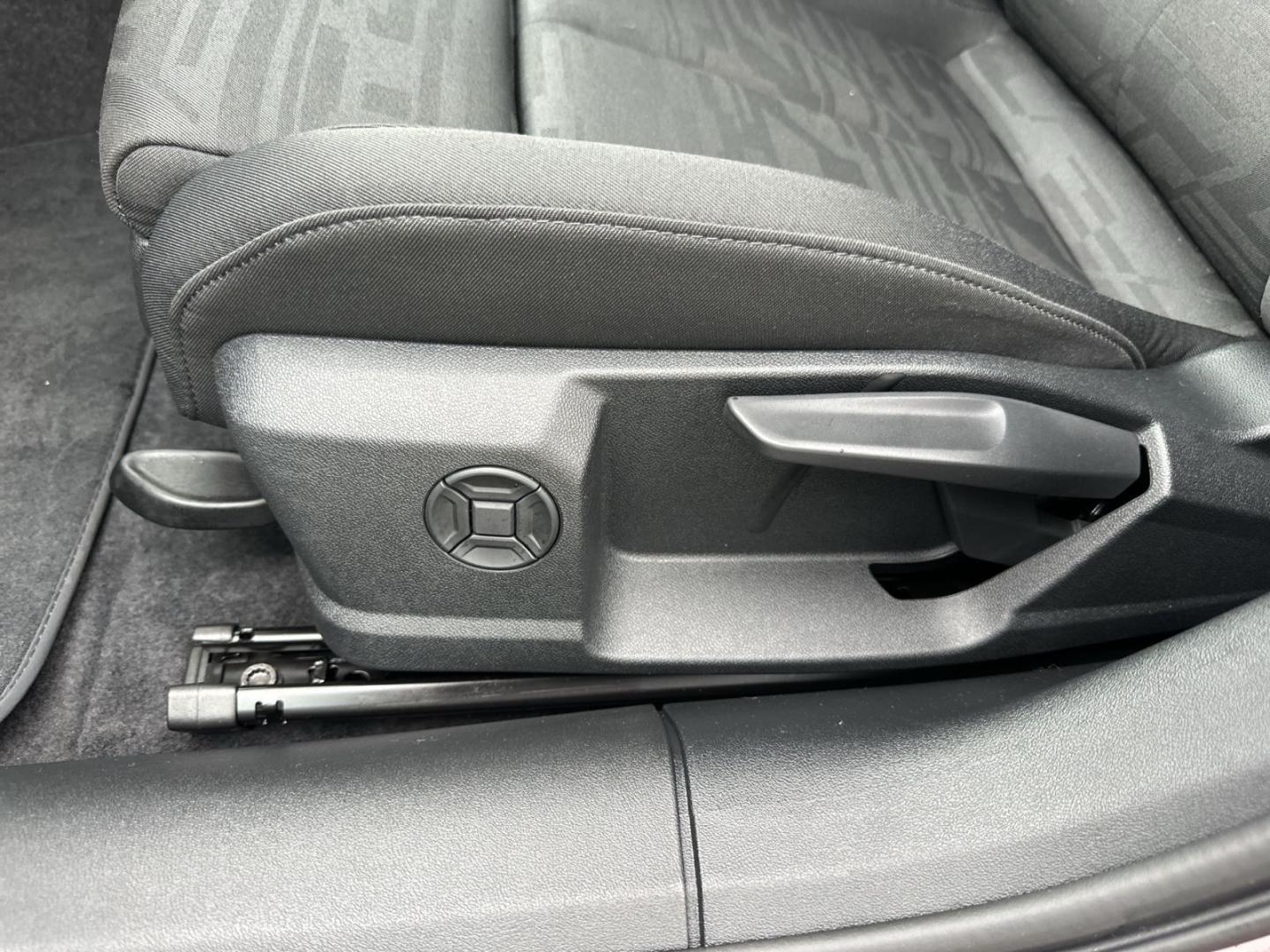 Bild über Audi A5 Avant TFSI 150 kW S tronic - für weitere Informationen kontaktieren Sie den Audi Partner