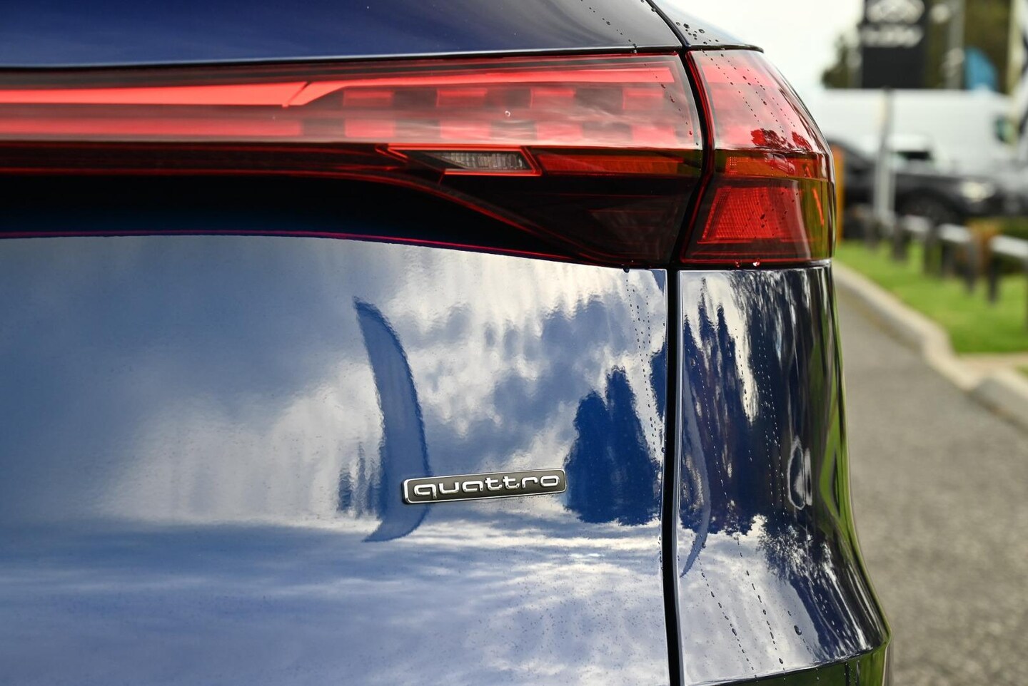 Image about Audi Q5 SUV e-hybrid quattro S tronic