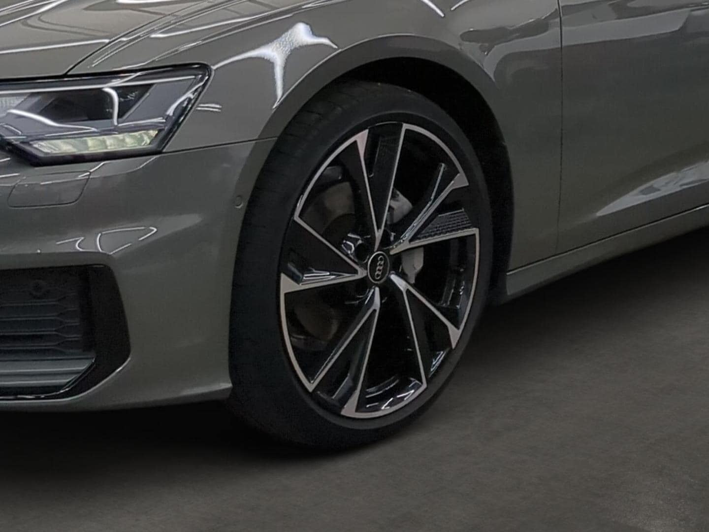 Bild über Audi A6 sport 40 TDI quattro S tronic - für weitere Informationen kontaktieren Sie den Audi Partner