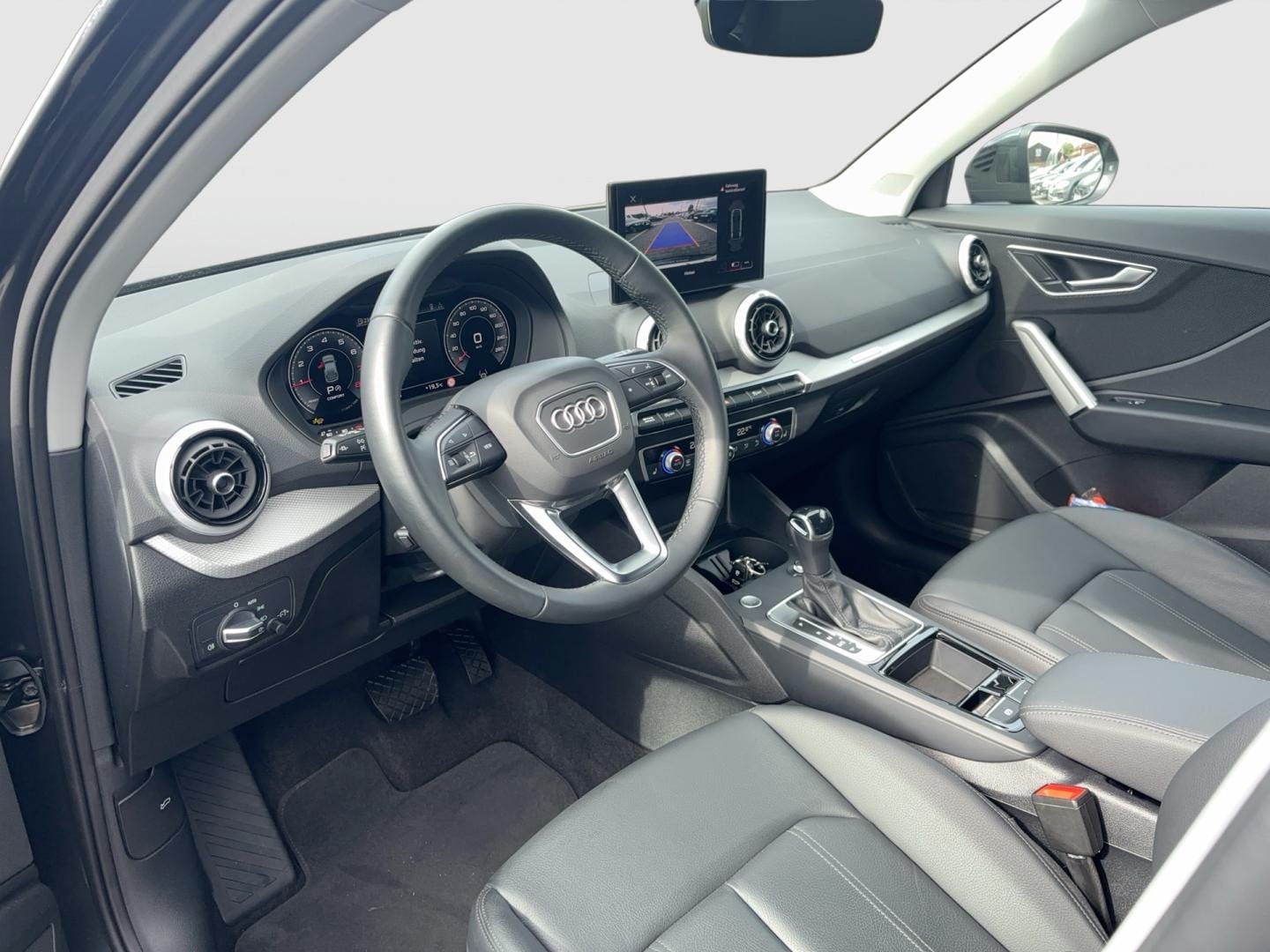Bild über Audi Q2 advanced 35 TFSI 110(150) kW(PS) S tronic - für weitere Informationen kontaktieren Sie den Audi Partner