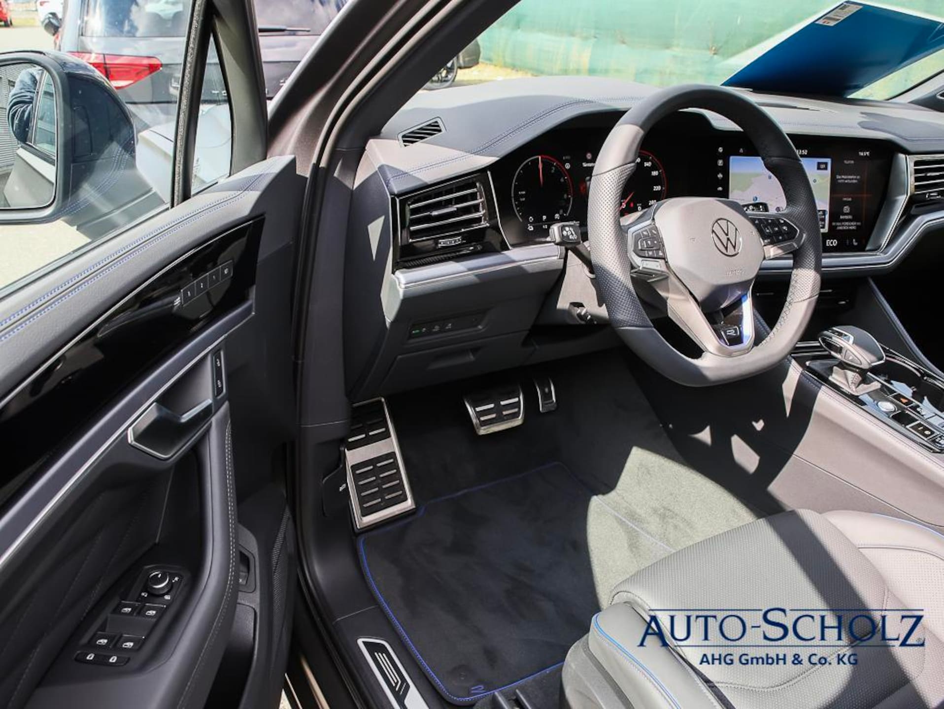 Volkswagen Touareg R