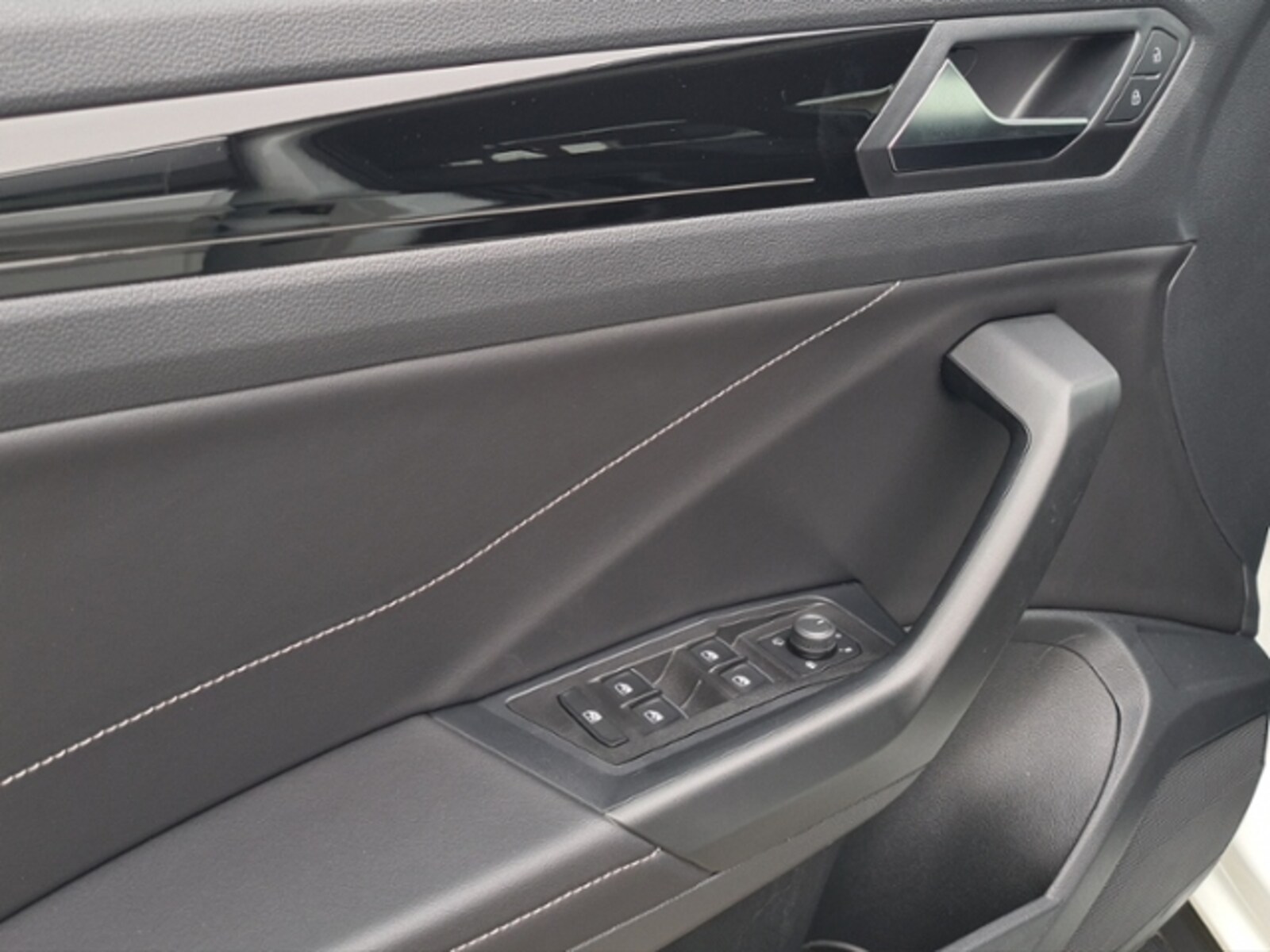 Volkswagen T-Roc – Bild 11