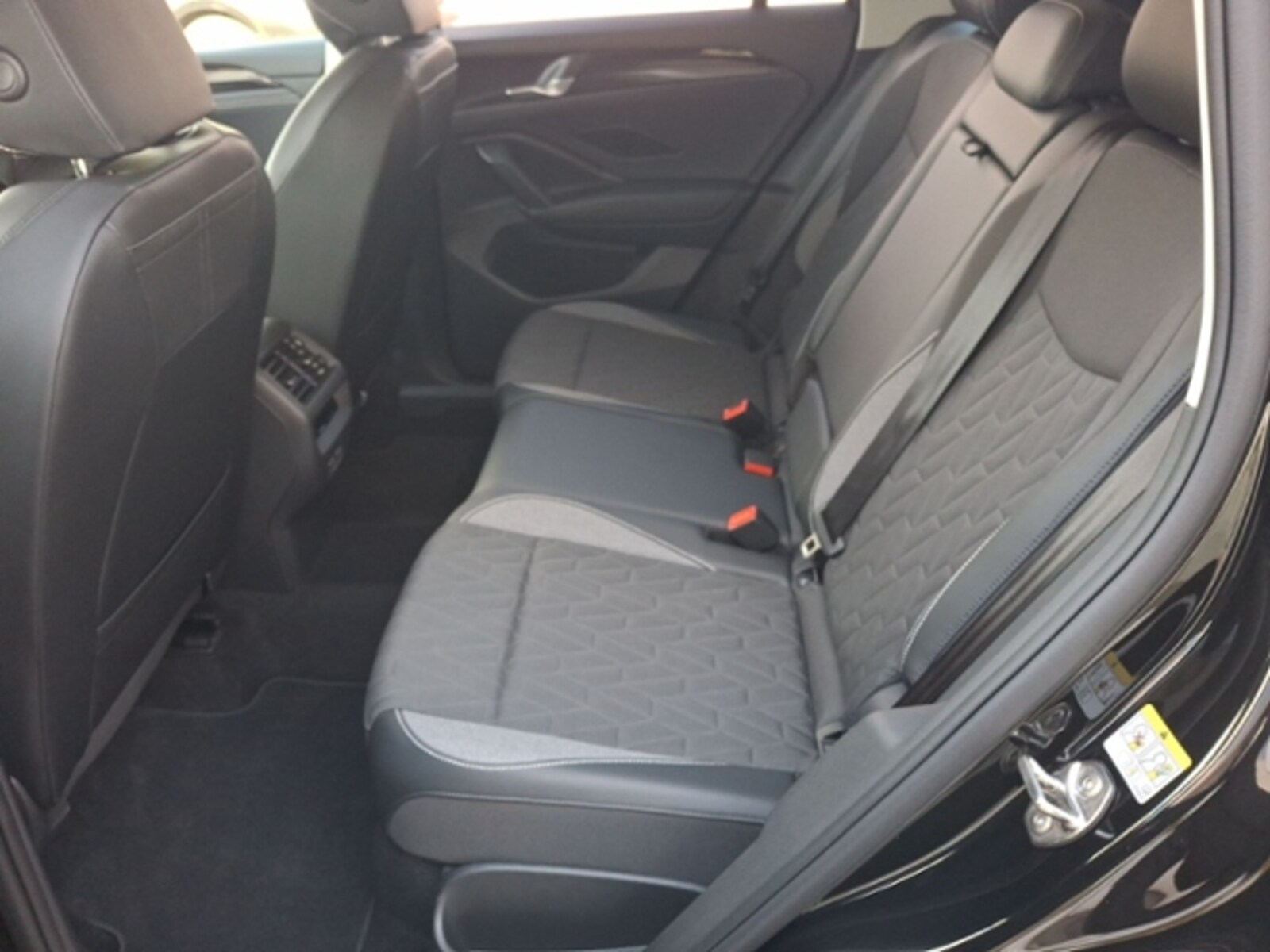 Volkswagen Tiguan – Bild 18
