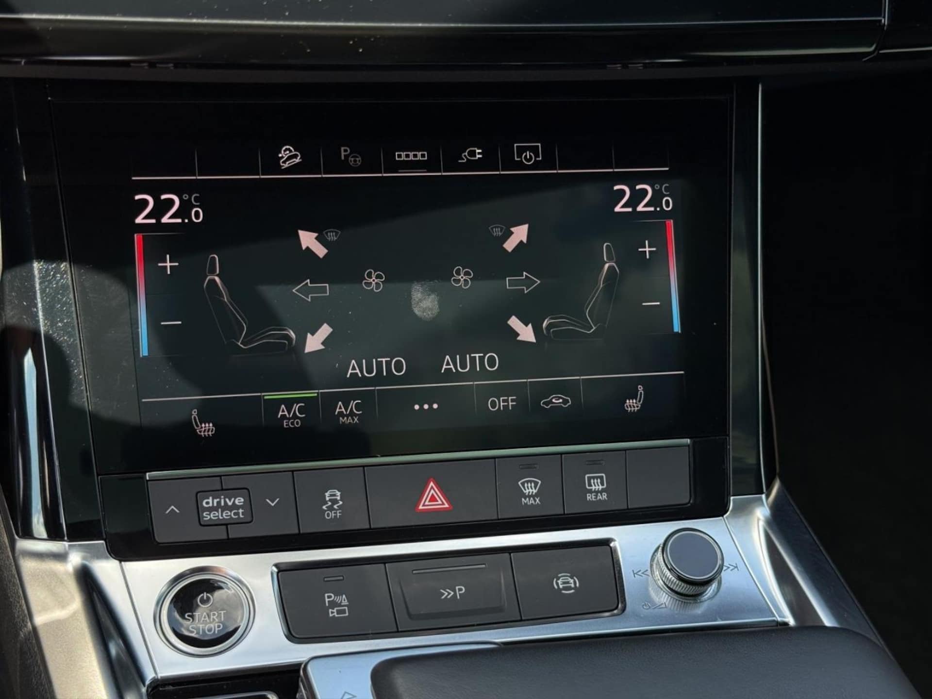 Audi Q8 e-tron S line