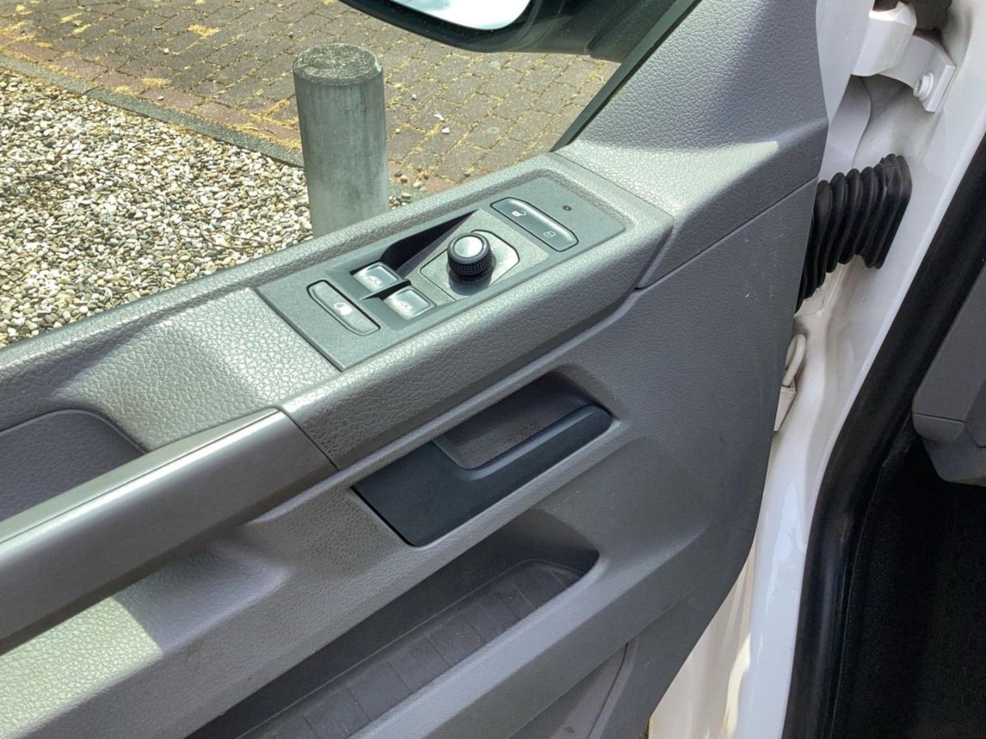 Volkswagen T6.1 Transporter Kasten langer Radstand