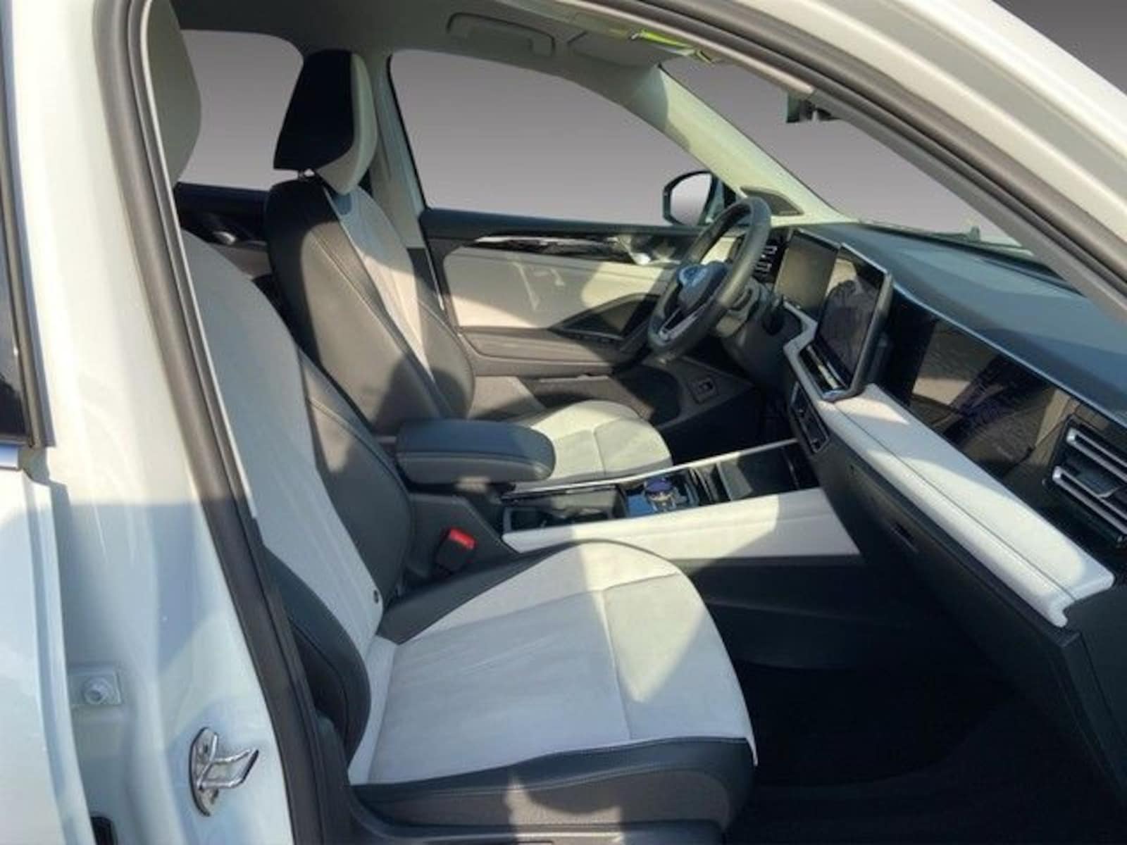 Volkswagen Tiguan – Bild 8