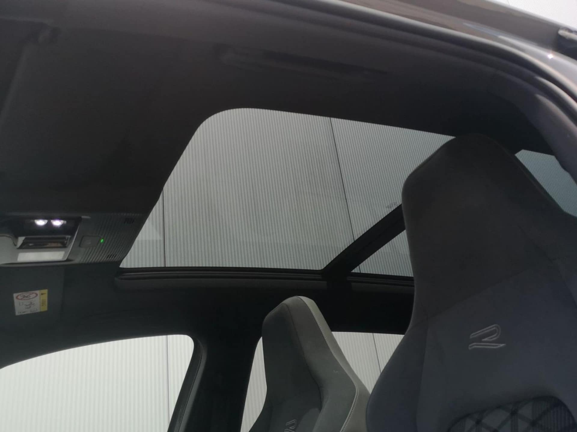 Volkswagen Golf Variant R-Line