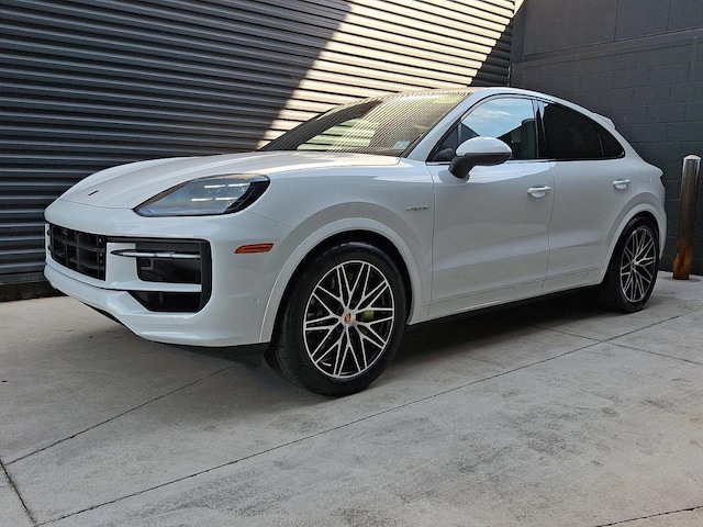 2026 Porsche Cayenne E-Hybrid Coupe