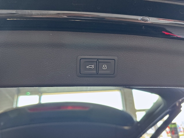Image about Audi Q3 S line 35 TDI quattro 110 kW (150 ch) S tronic