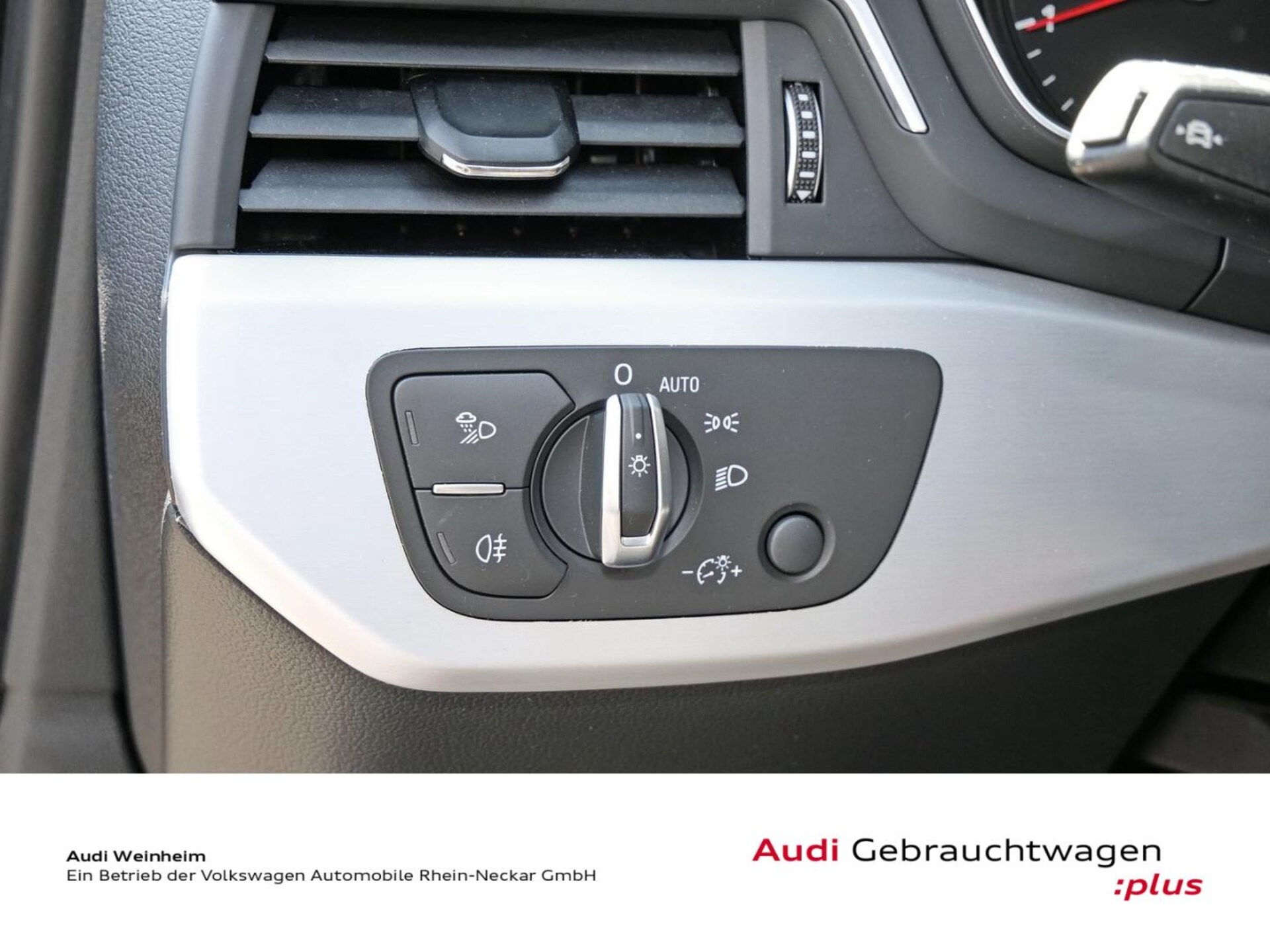 Audi A4 Avant S line