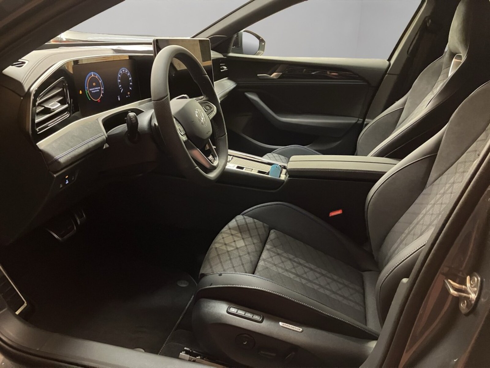 Volkswagen Passat – Bild 9