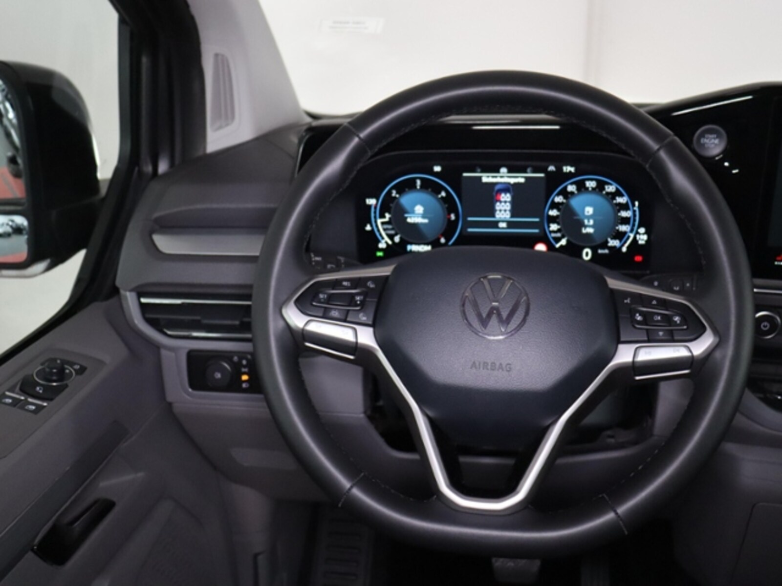 Volkswagen Caravelle – Bild 9