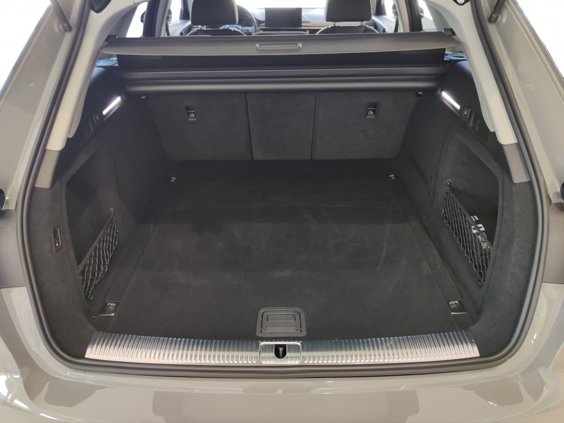 Audi A4 Avant S line