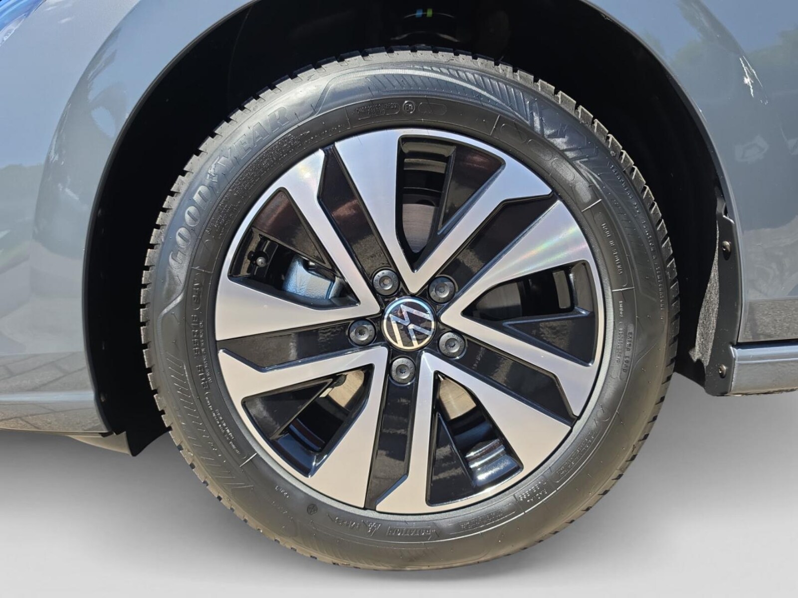 Volkswagen Golf – Bild 4