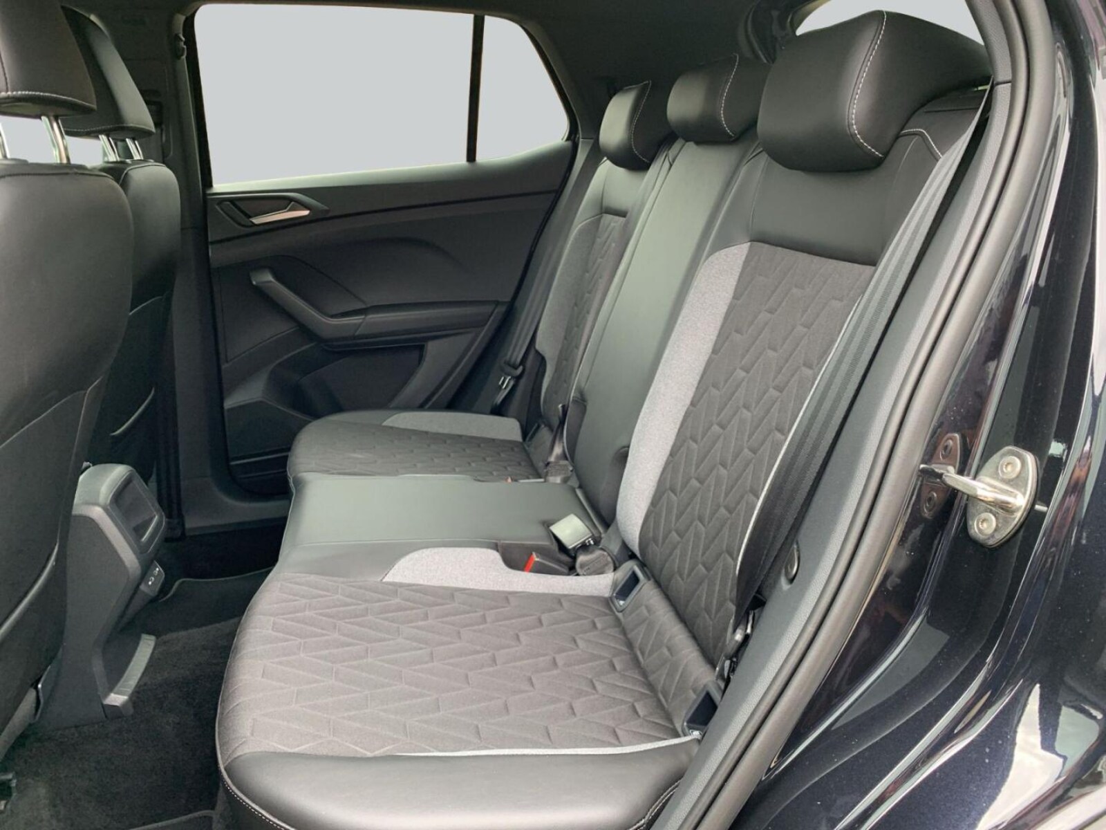 Volkswagen T-Cross – Bild 11