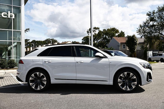 2027 Audi Q8