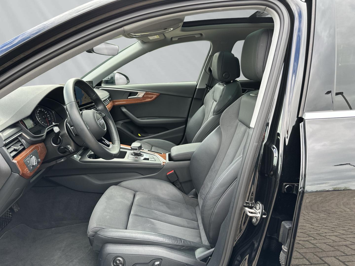 Image about Audi A4 Avant S line 50 TDI quattro tiptronic
