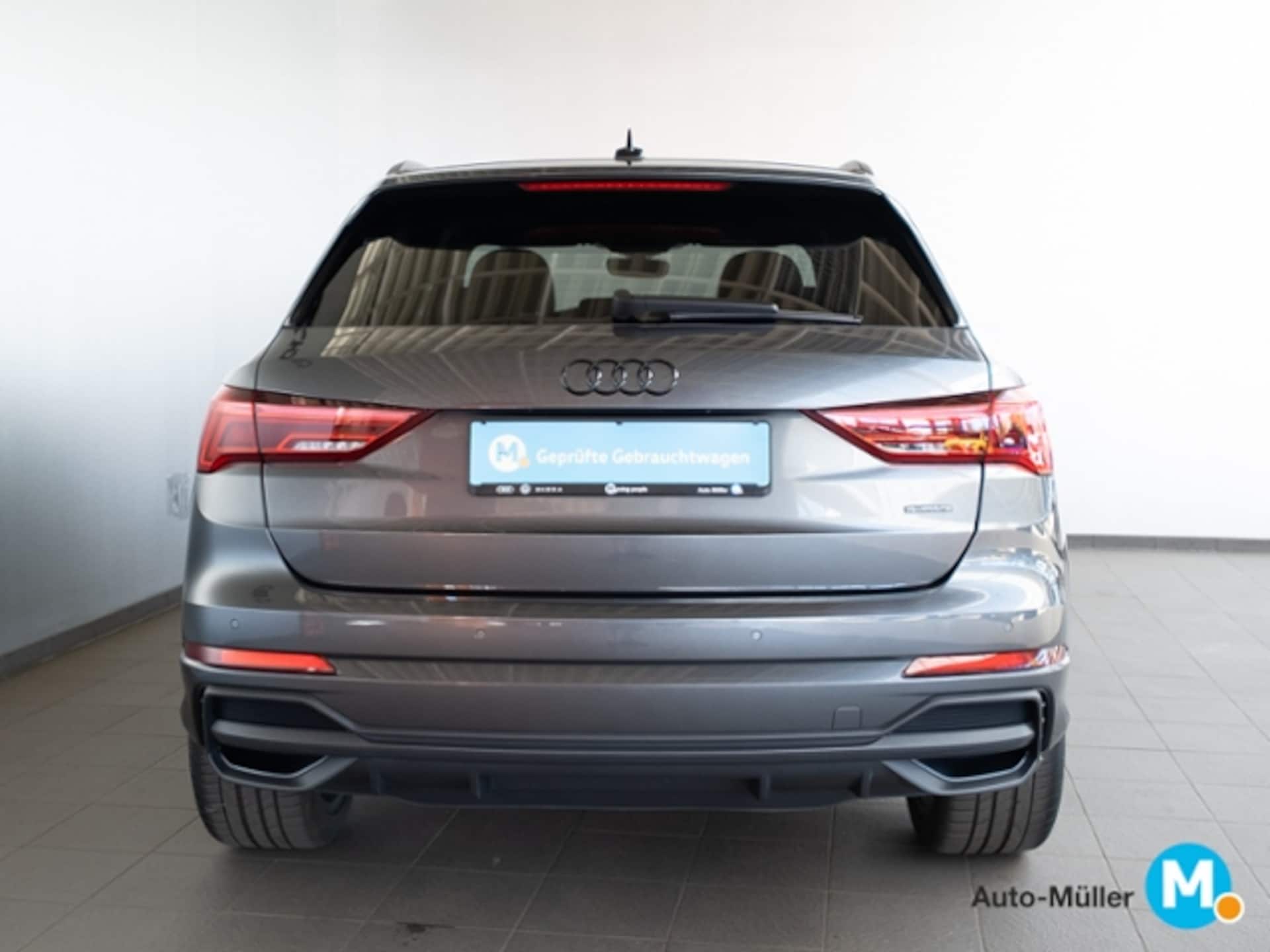 Audi Q3 SUV S line