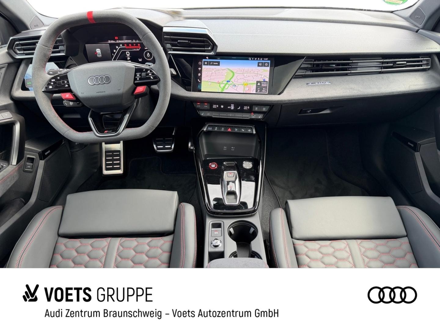 Bild über Audi RS 3 Limousine TFSI quattro 294 kW S tronic - für weitere Informationen kontaktieren Sie den Audi Partner