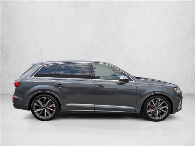 2022 Audi SQ7
