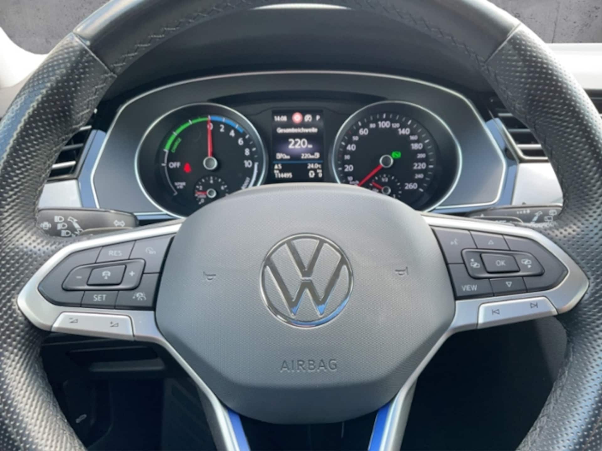 Volkswagen Passat Variant GTE
