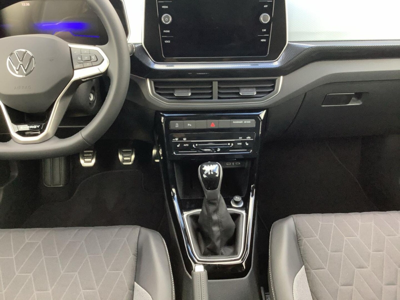 Volkswagen T-Cross – Bild 11