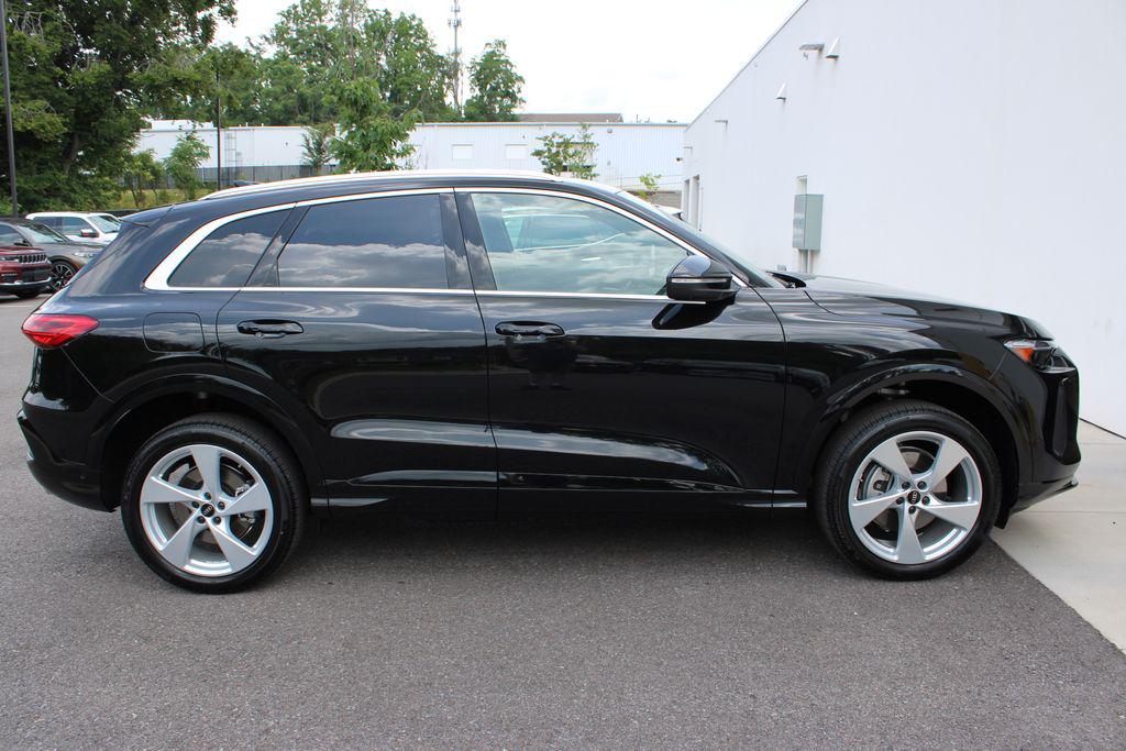 2025 Audi Q5 Premium Plus - Photo 9