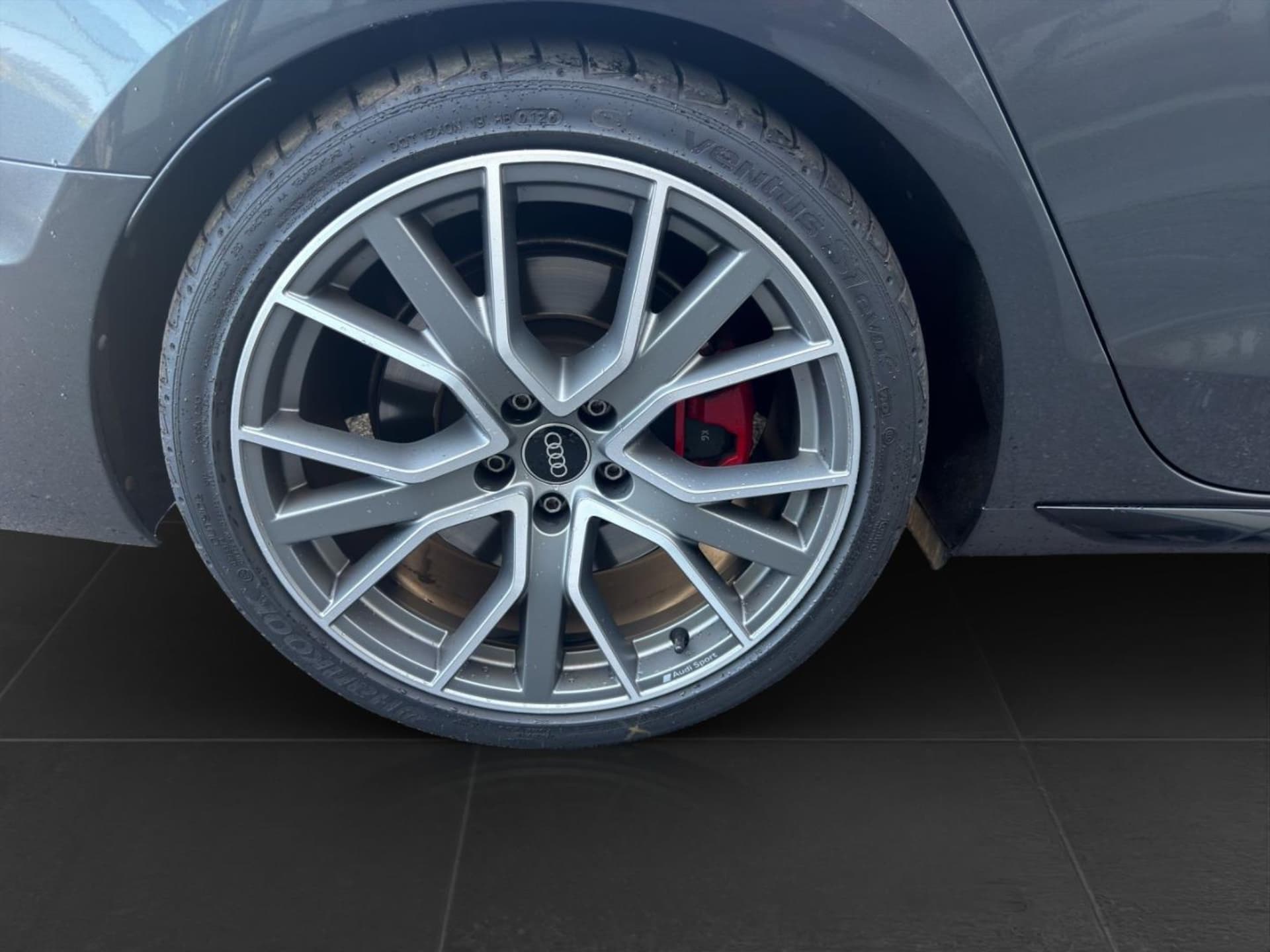 Audi A4 Avant S line