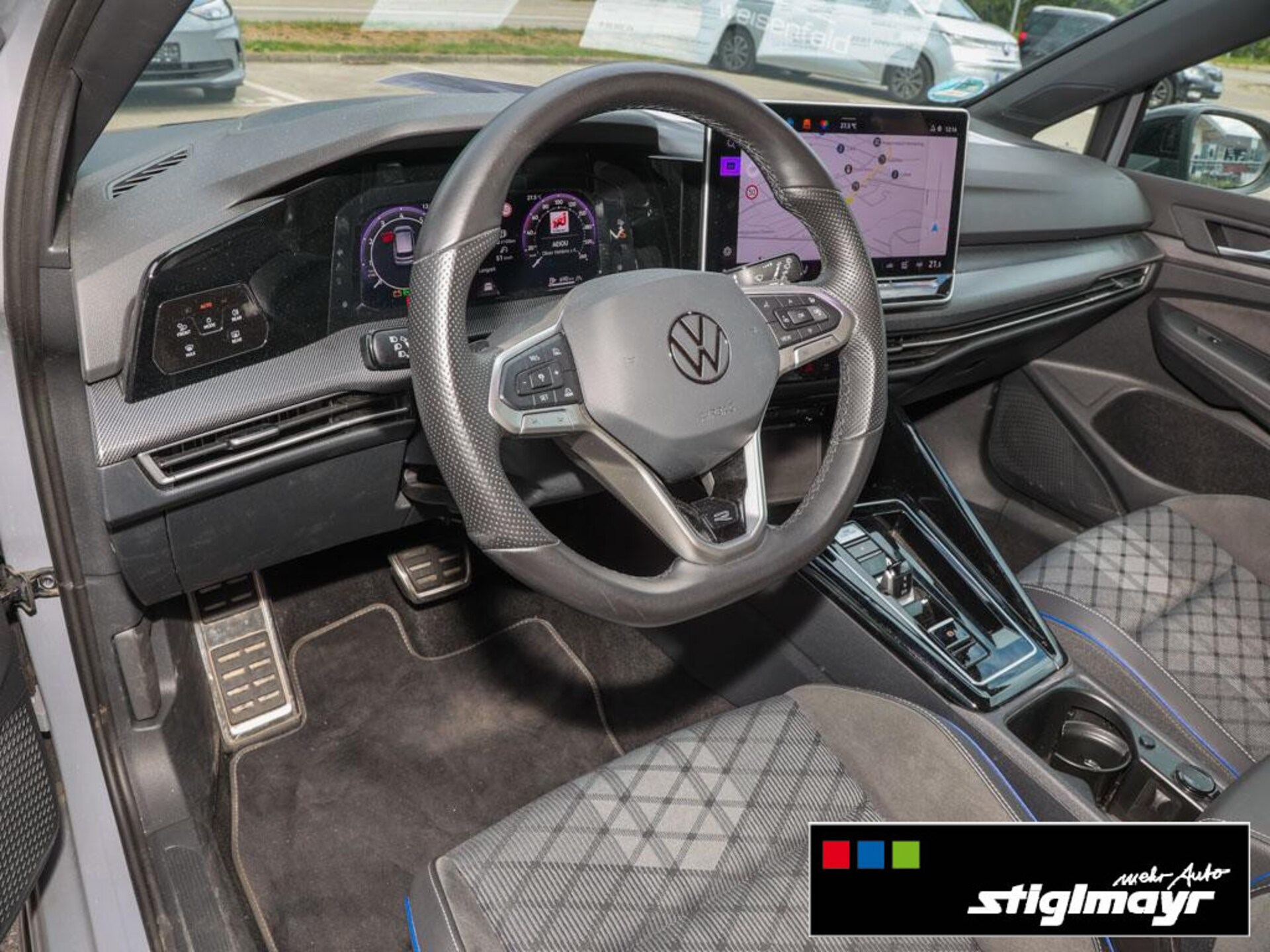 Volkswagen Golf R-Line
