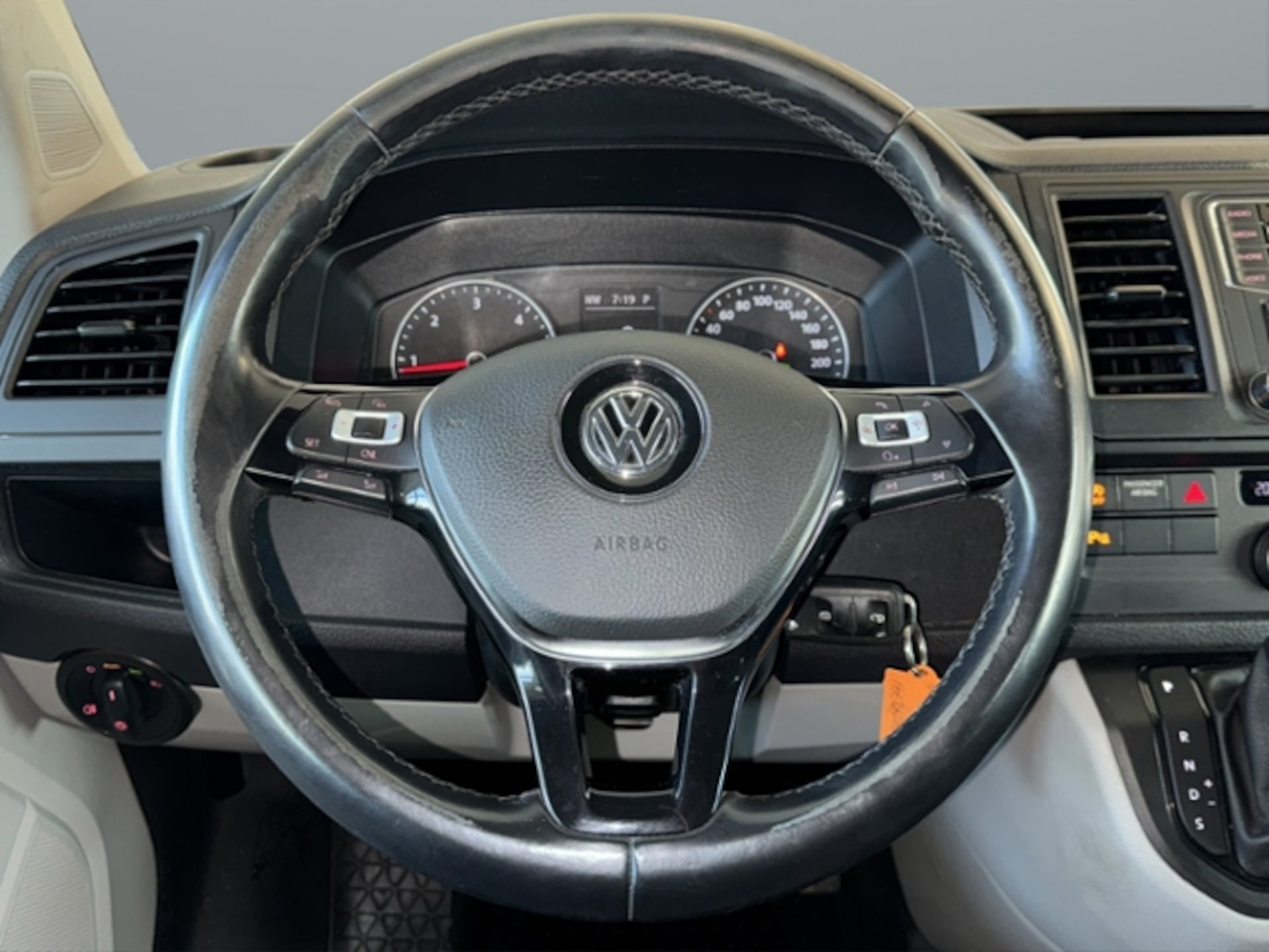 Volkswagen T6 Caravelle langer Radstand Comfortline