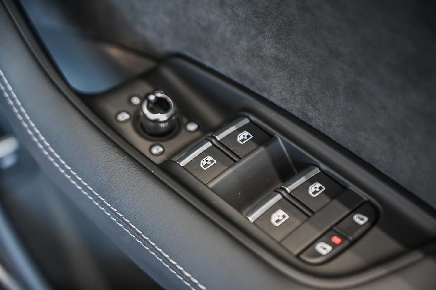 Image about Audi SQ7 TFSI quattro tiptronic